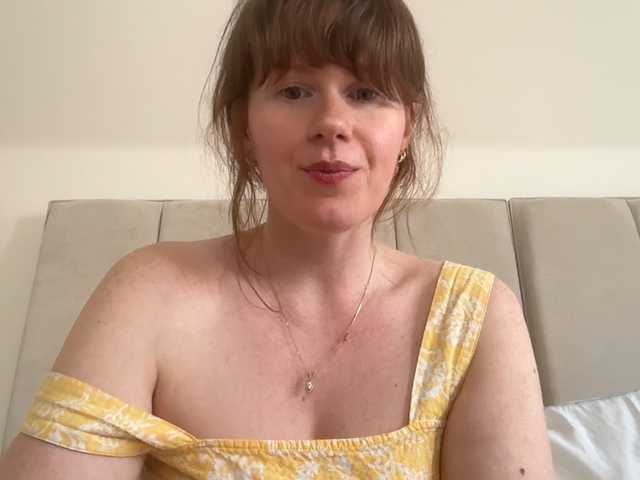 REDHEADROSIE's BongaCams show and profile