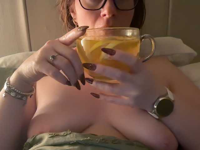 REDHEADROSIE's BongaCams show and profile