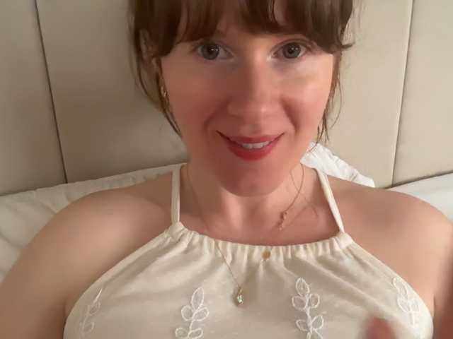 REDHEADROSIE's BongaCams show and profile