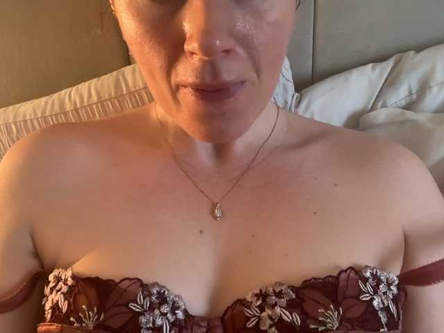 REDHEADROSIE's BongaCams show and profile