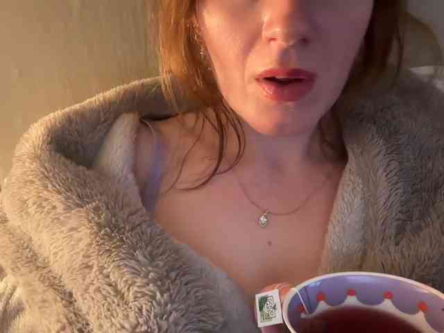 REDHEADROSIE webcam