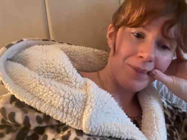 REDHEADROSIE webcam
