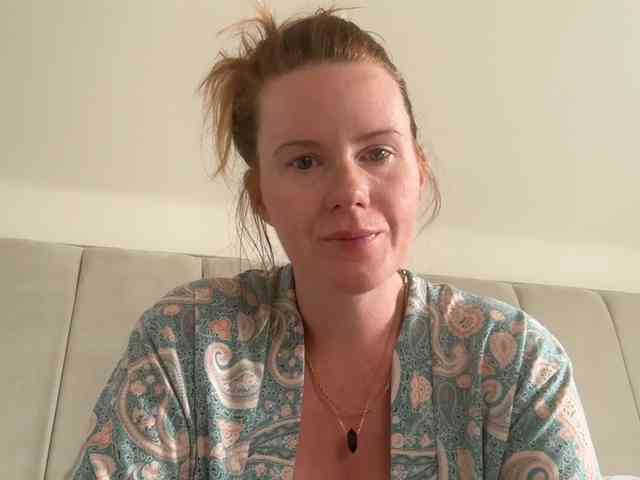 REDHEADROSIE webcam