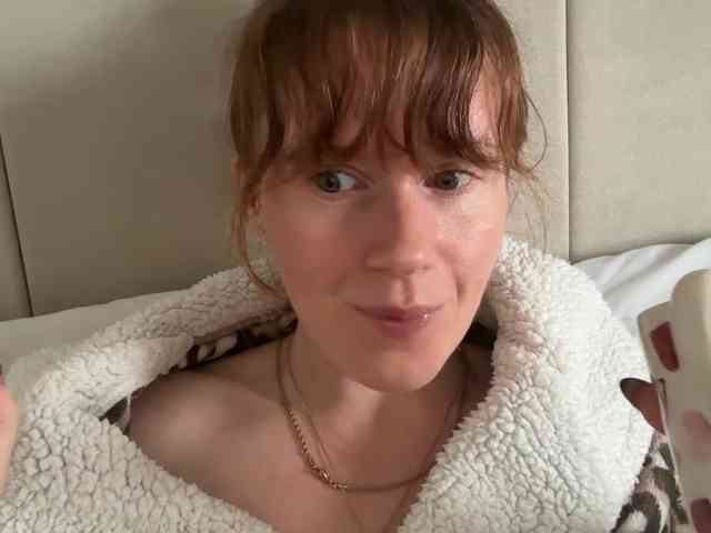 REDHEADROSIE webcam