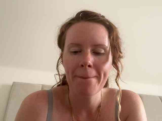 REDHEADROSIE webcam