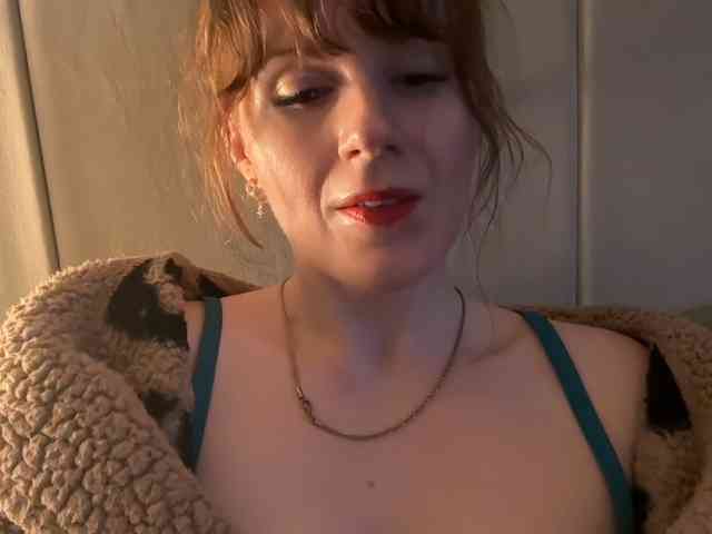REDHEADROSIE webcam