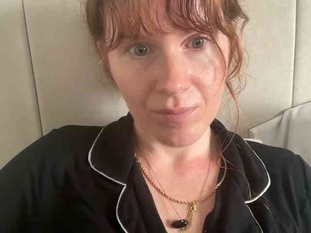REDHEADROSIE webcam