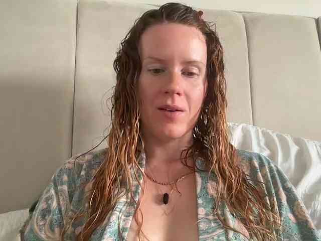 REDHEADROSIE webcam