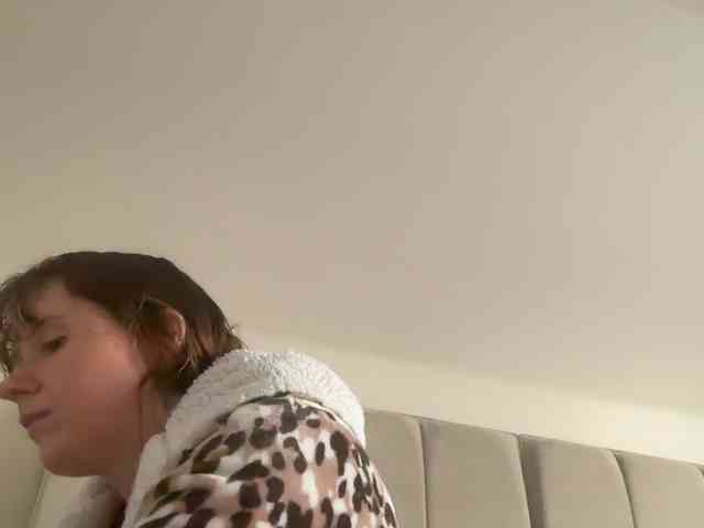 REDHEADROSIE webcam