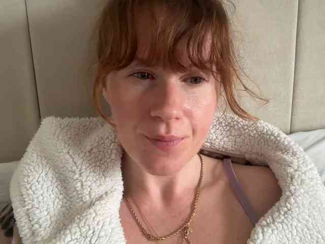 REDHEADROSIE webcam