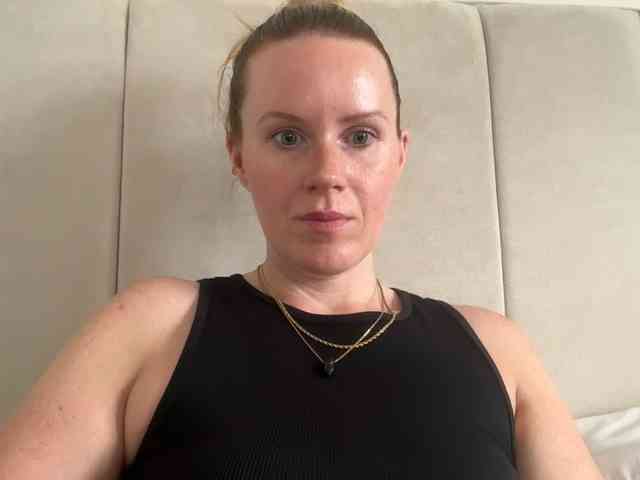 REDHEADROSIE webcam
