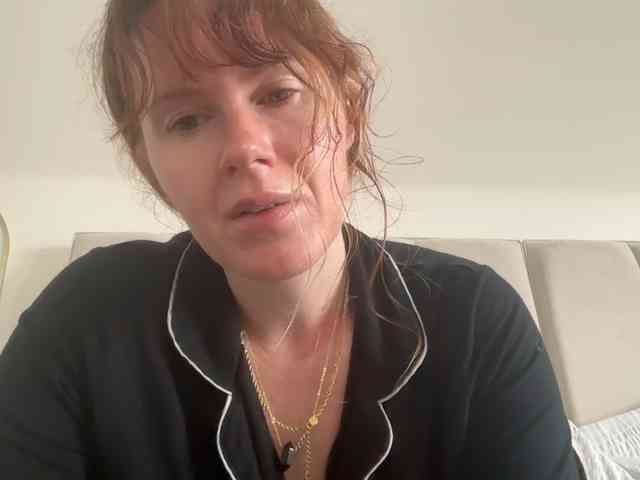 REDHEADROSIE webcam