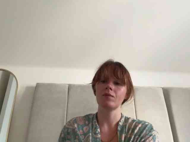REDHEADROSIE webcam
