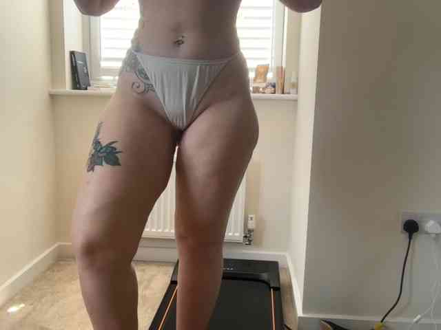 REDHEADROSIE webcam