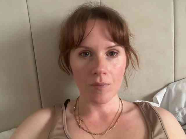 REDHEADROSIE webcam