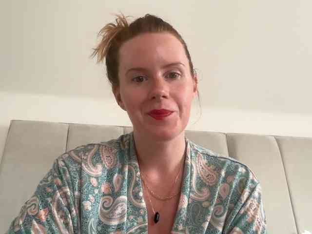 REDHEADROSIE webcam