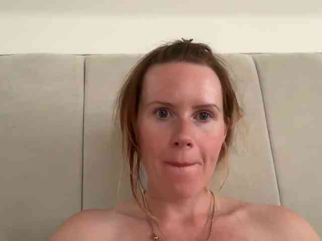 REDHEADROSIE webcam