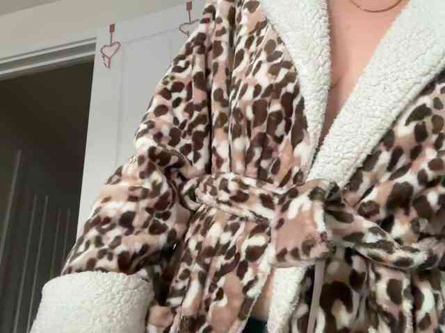 REDHEADROSIE REDHEADROSIE