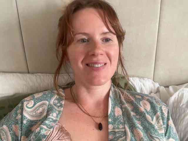 REDHEADROSIE webcam