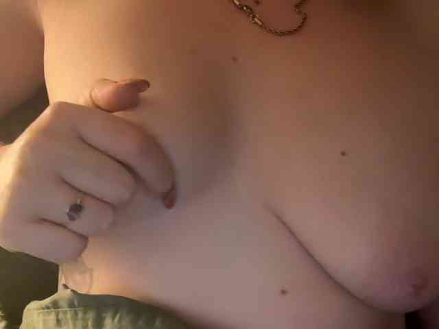 REDHEADROSIE webcam