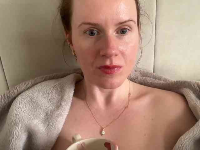 REDHEADROSIE webcam