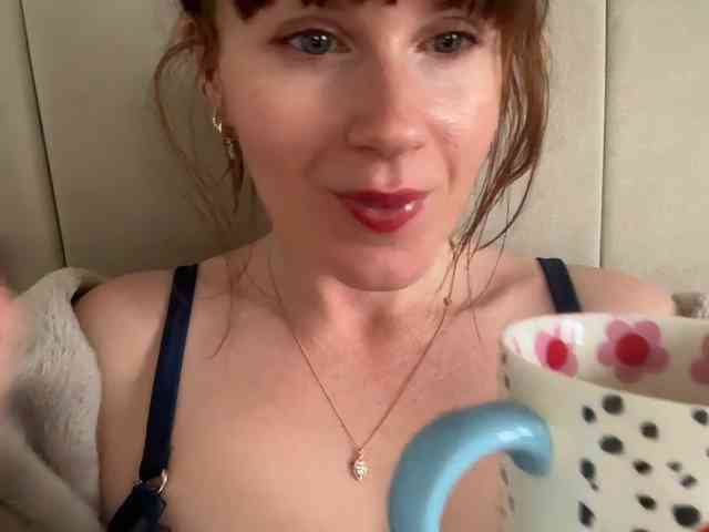REDHEADROSIE webcam