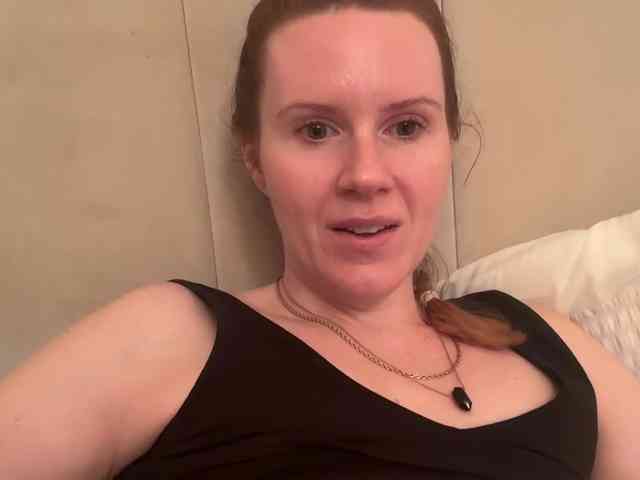 REDHEADROSIE webcam