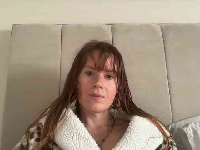 REDHEADROSIE webcam