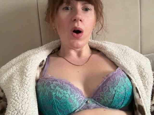 REDHEADROSIE webcam