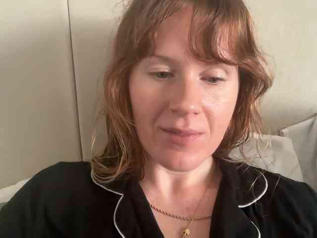 REDHEADROSIE webcam