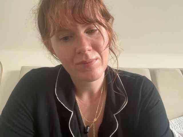 REDHEADROSIE webcam