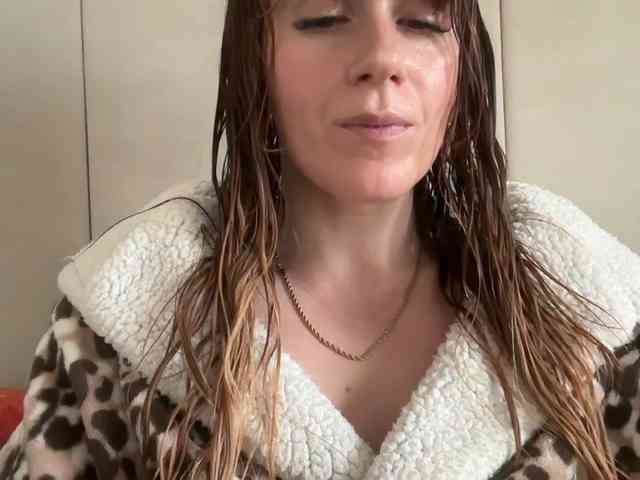 REDHEADROSIE REDHEADROSIE