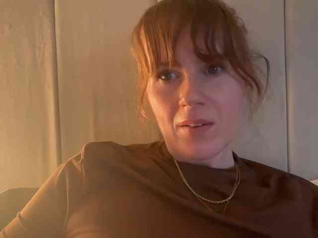REDHEADROSIE webcam