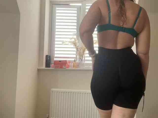 REDHEADROSIE webcam