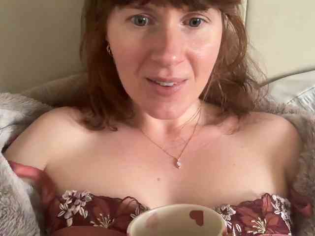 REDHEADROSIE webcam