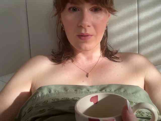 REDHEADROSIE webcam