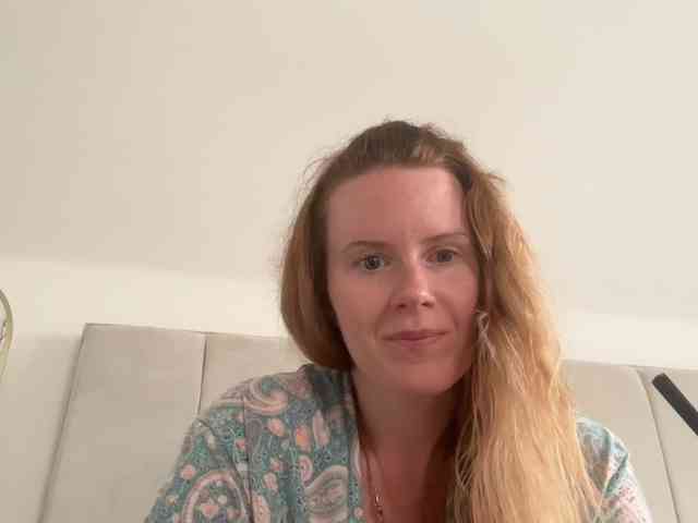 REDHEADROSIE webcam