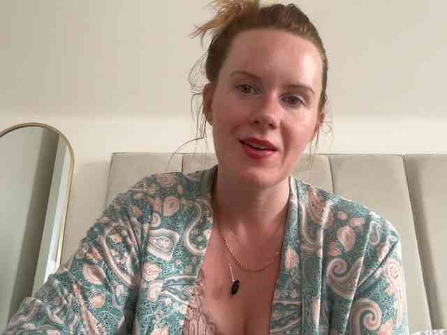 REDHEADROSIE webcam