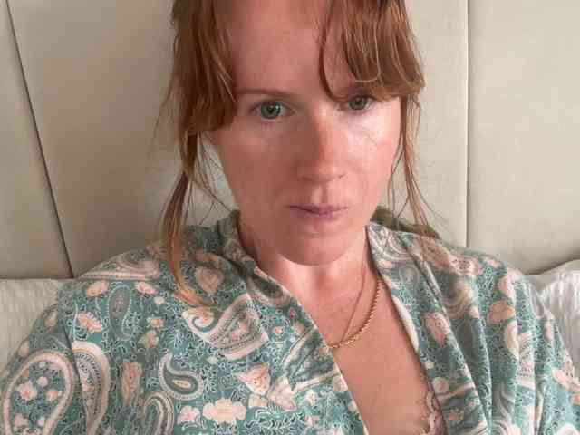 REDHEADROSIE webcam