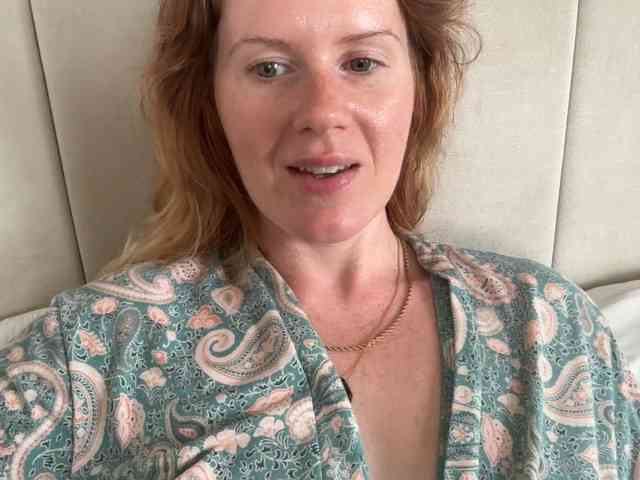 REDHEADROSIE webcam