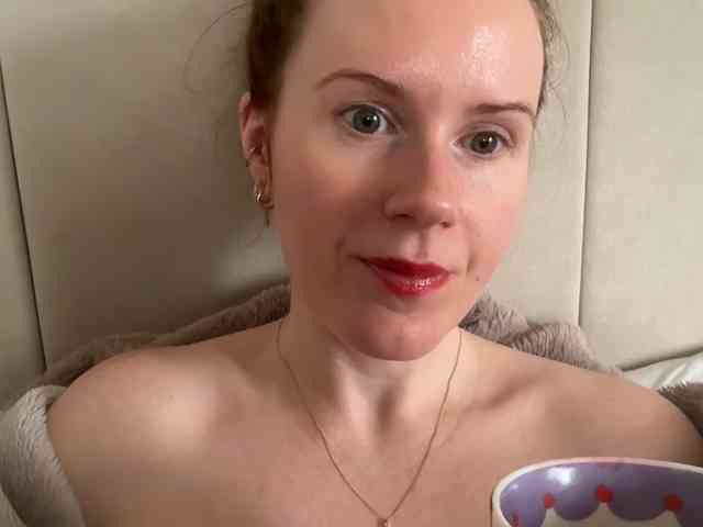 REDHEADROSIE webcam