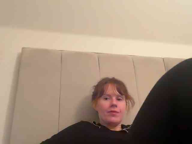 REDHEADROSIE webcam