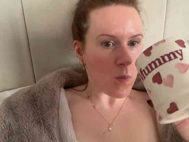 REDHEADROSIE webcam