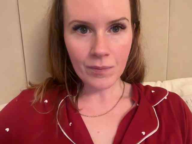 REDHEADROSIE webcam