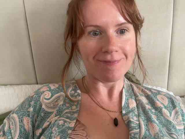 REDHEADROSIE webcam