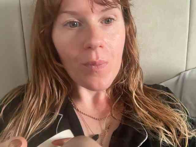 REDHEADROSIE