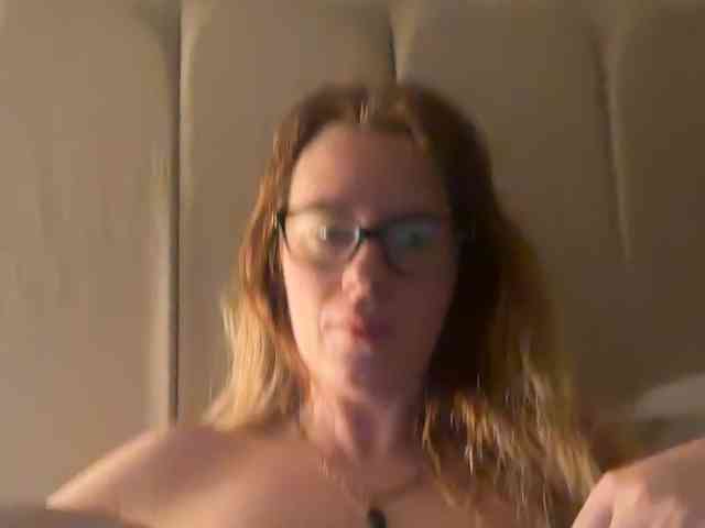 REDHEADROSIE webcam