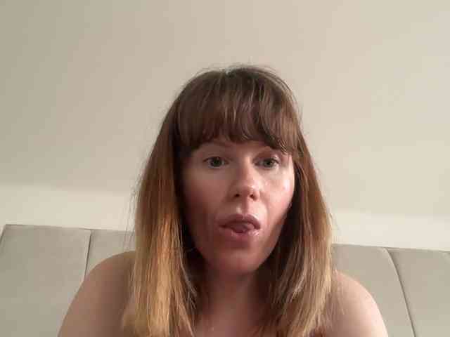 REDHEADROSIE webcam