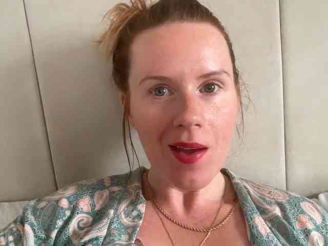 REDHEADROSIE webcam
