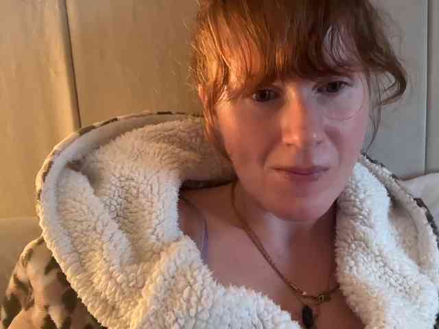 REDHEADROSIE webcam